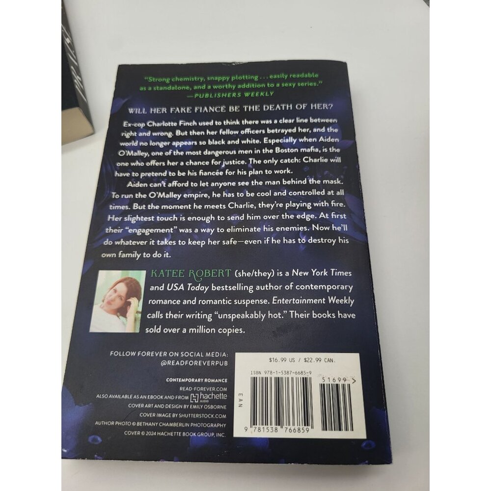 Sara Cate PRAISE & Katee Robert LOVELY CORRUPTION Book Bundle of 2 Paperback - Picture 5 of 6